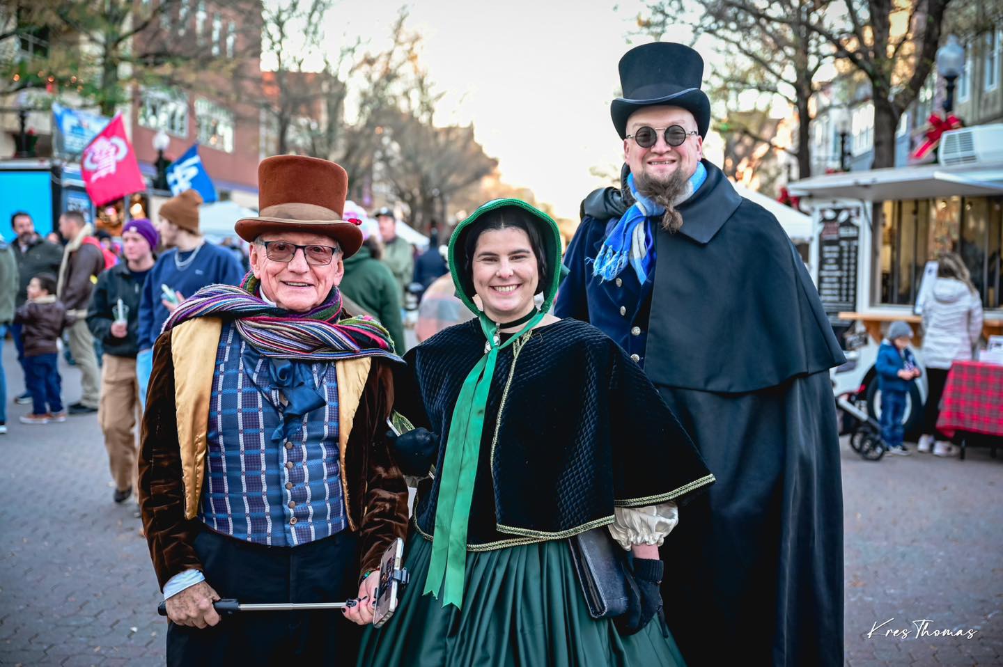 826ff4ba-1618-42e9-b4e8-0e55eb5d4fc0-event_photos-2025-group